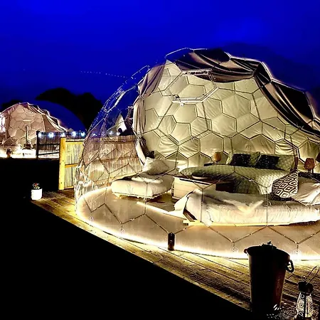 Lüks kamp alanı Deerstone Glamping-ingleborough Hill Dome-hot Tub